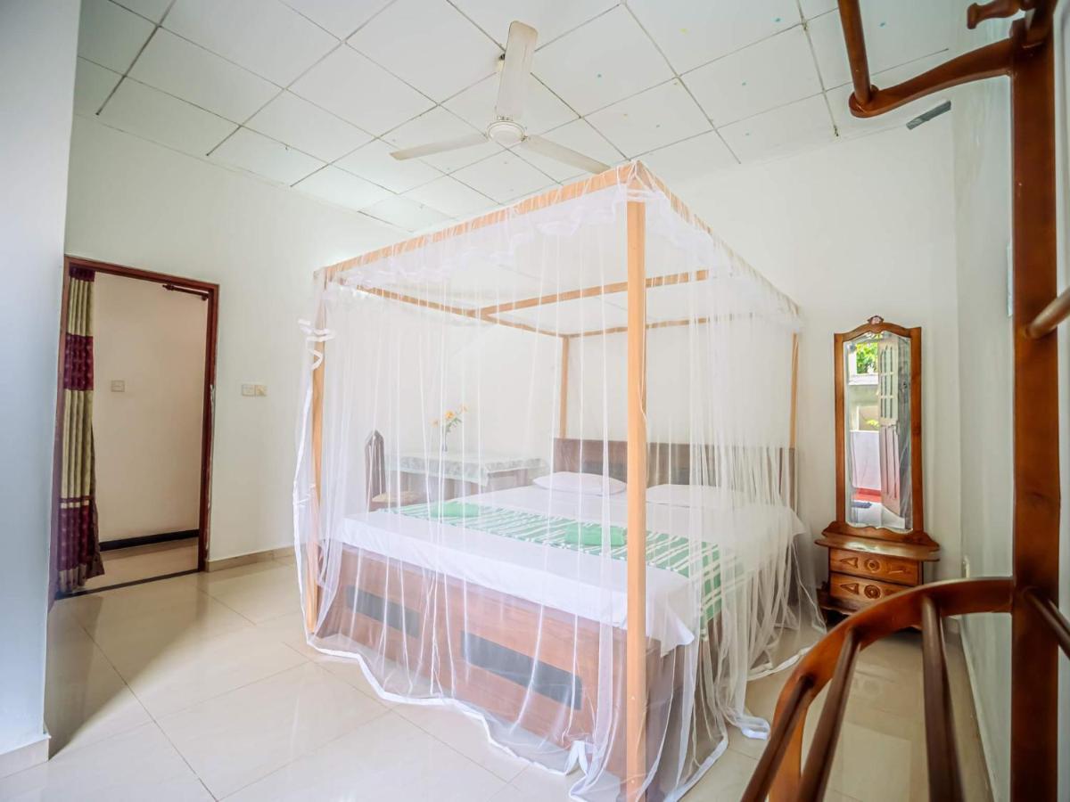 Surfing Guest House Matara Exterior foto