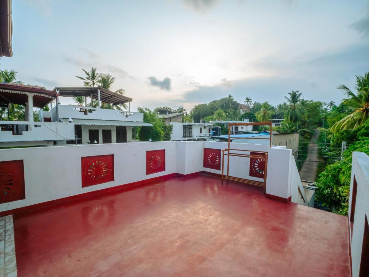 Surfing Guest House Matara Exterior foto